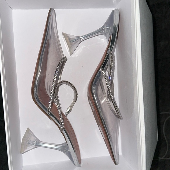 Amina Muaddi
Gilda crystal-embellished leather and PVC pumps - Picture 7 of 9